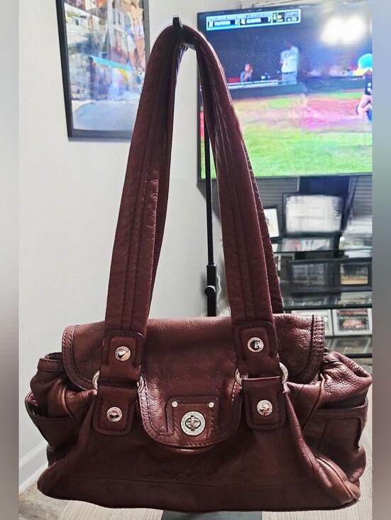 Marc By Marc Jacobs Handbags - Vintage Marc by Marc Jacobs Totally Turnlock Quinn Satchel Brown Leather Bag